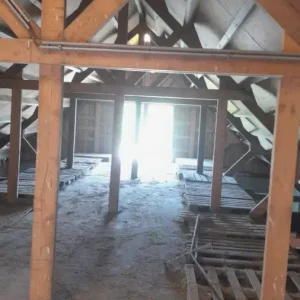 Voor - Houtworm bestrijden Elsloo (Friesland)